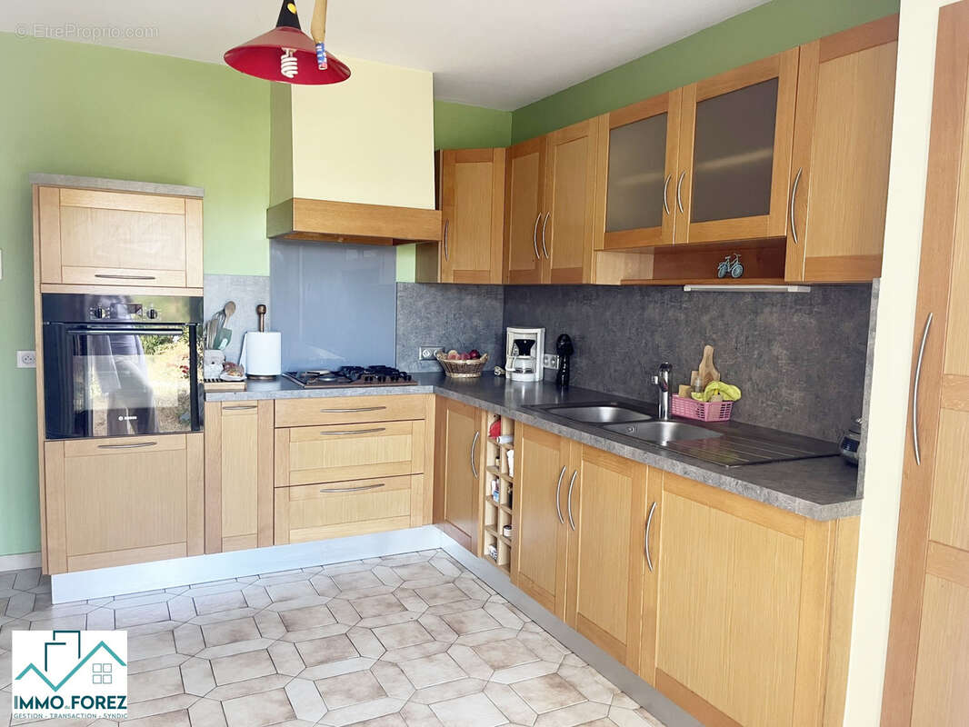 Maison à SAINTE-FOY-SAINT-SULPICE