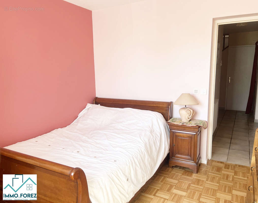 Maison à SAINTE-FOY-SAINT-SULPICE