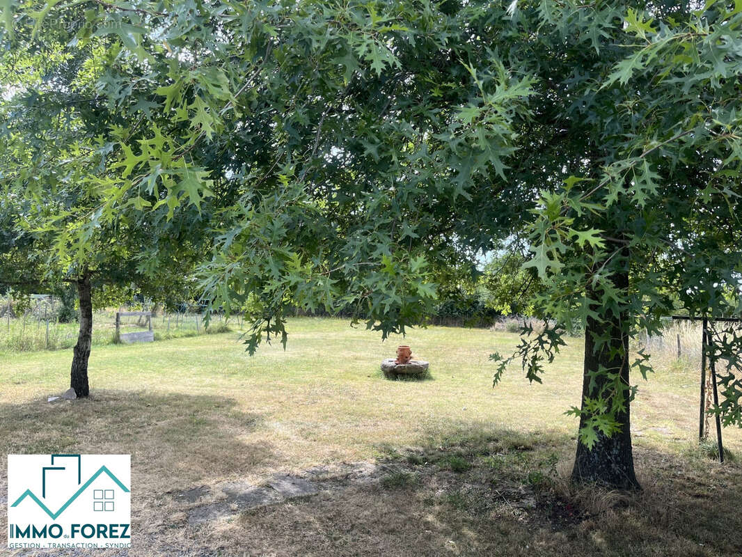 Maison à SAINTE-FOY-SAINT-SULPICE