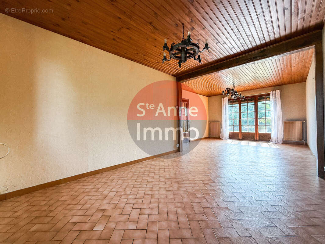 Maison à PARVILLERS-LE-QUESNOY