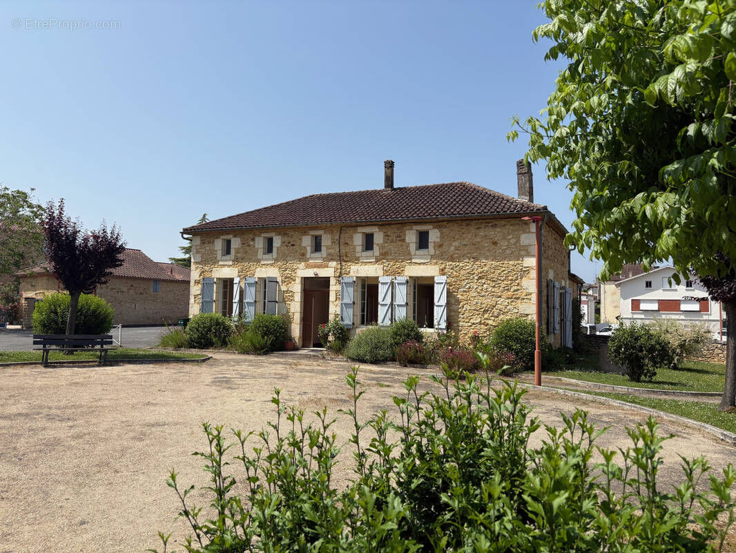 Maison à MONSEMPRON-LIBOS