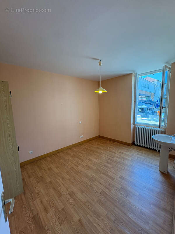 Maison à MONSEMPRON-LIBOS