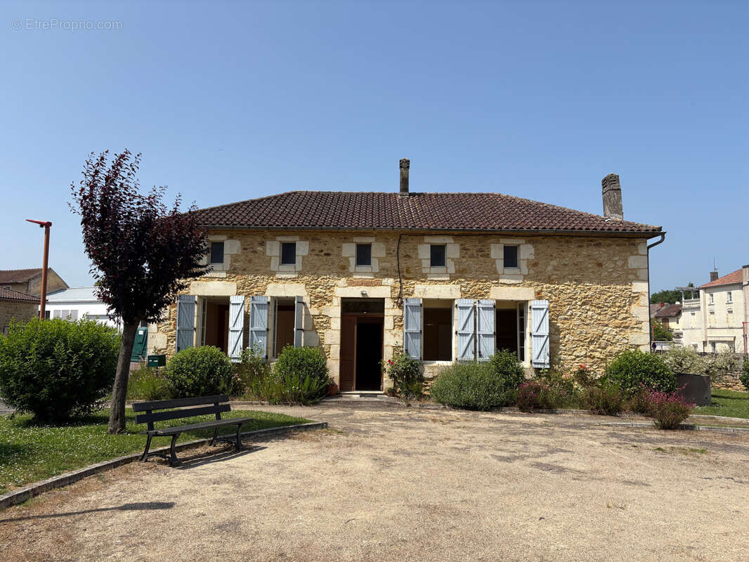 Maison à MONSEMPRON-LIBOS