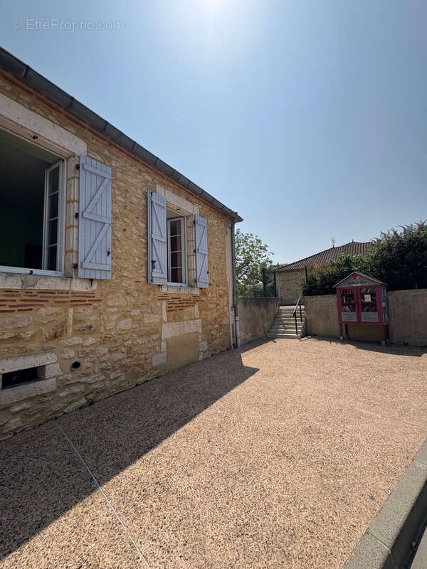 Maison à MONSEMPRON-LIBOS