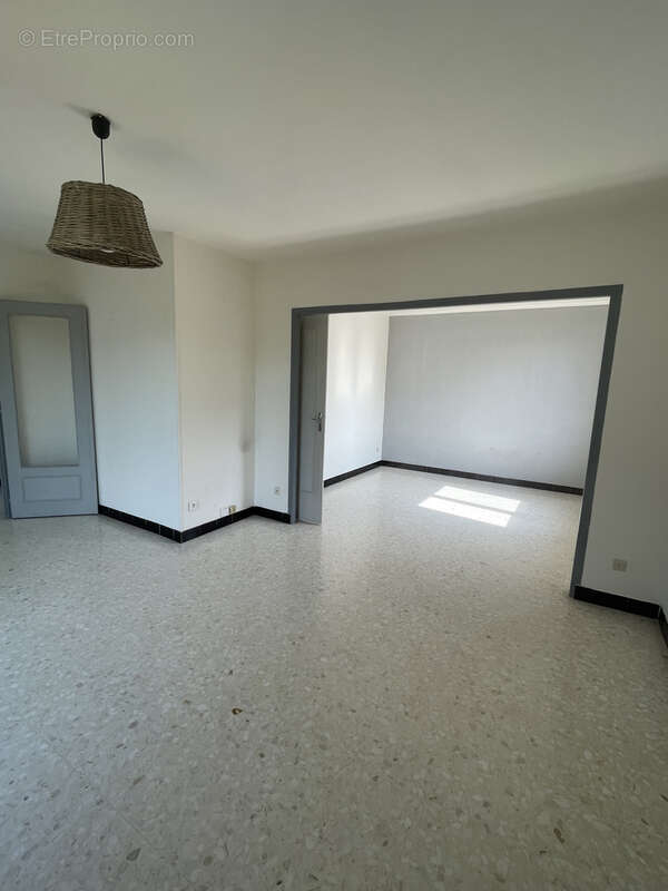 Maison à PONT-SAINT-ESPRIT