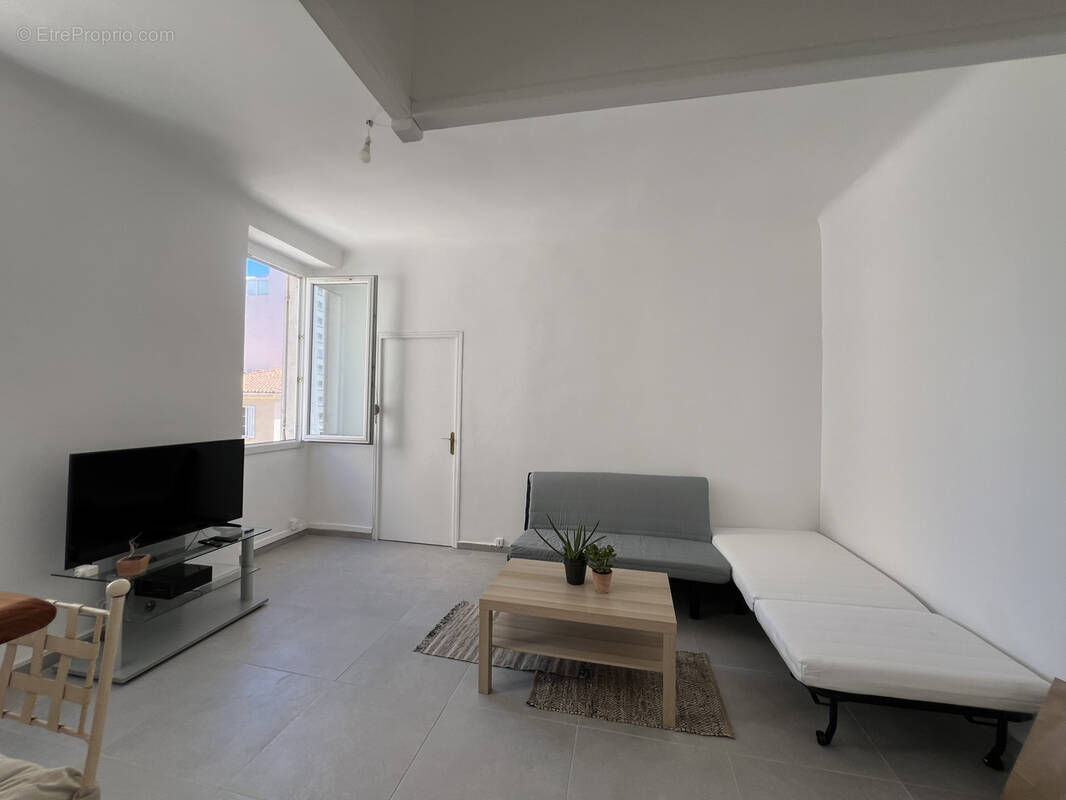 Appartement à MARSEILLE-7E