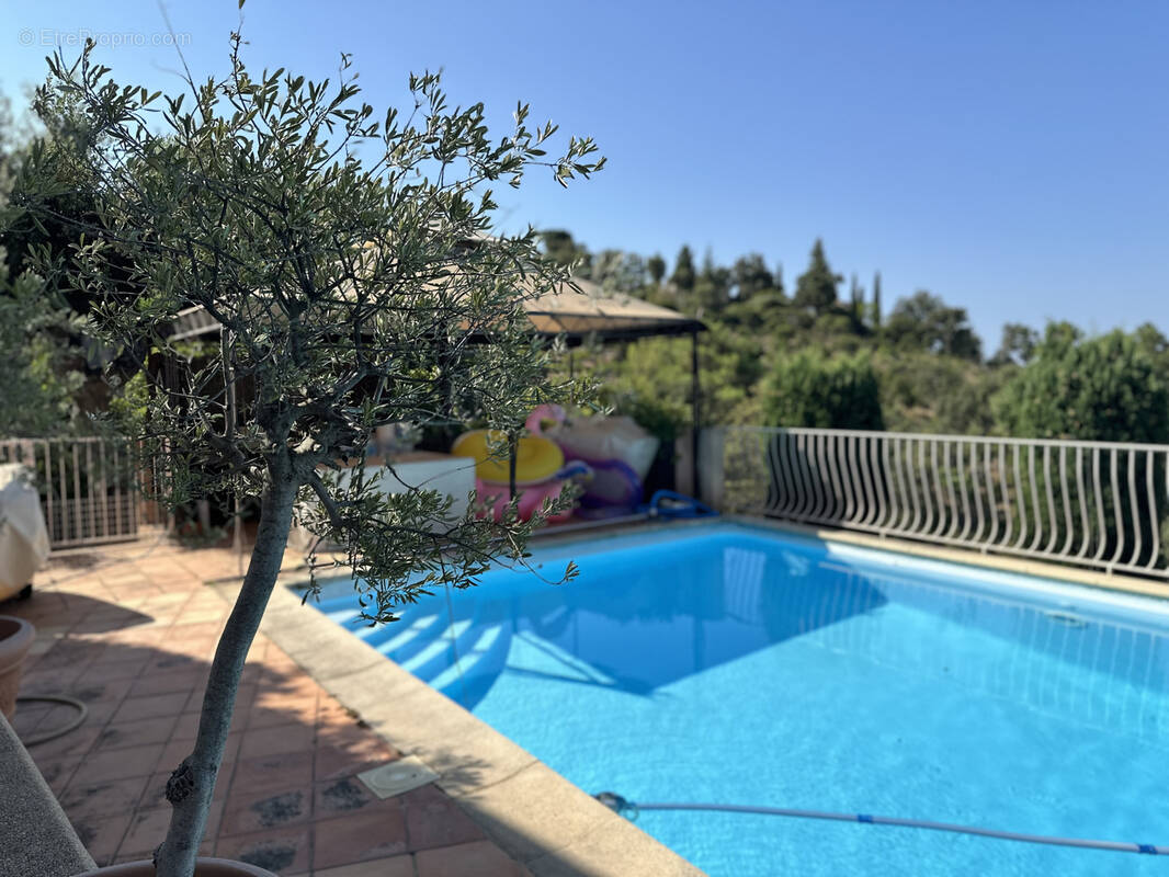 Maison à LA LONDE-LES-MAURES