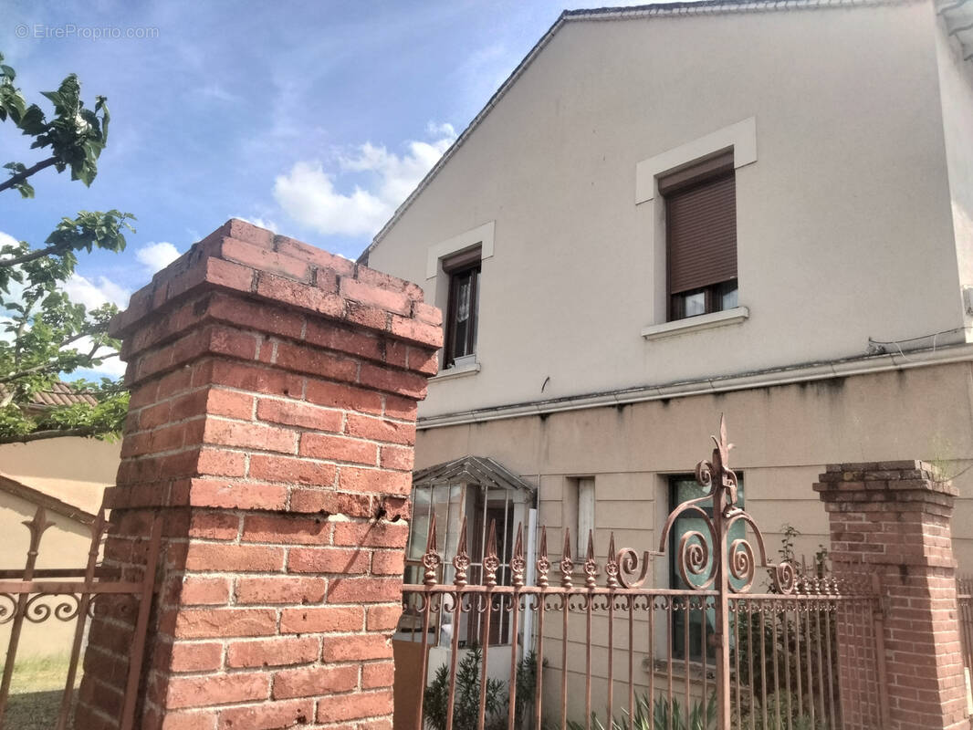 Appartement à SAINT-ROMAIN-LE-PUY