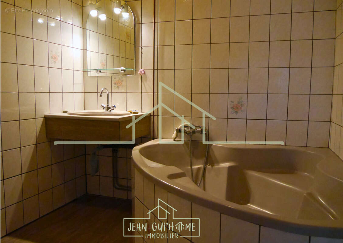 Appartement à JARMENIL