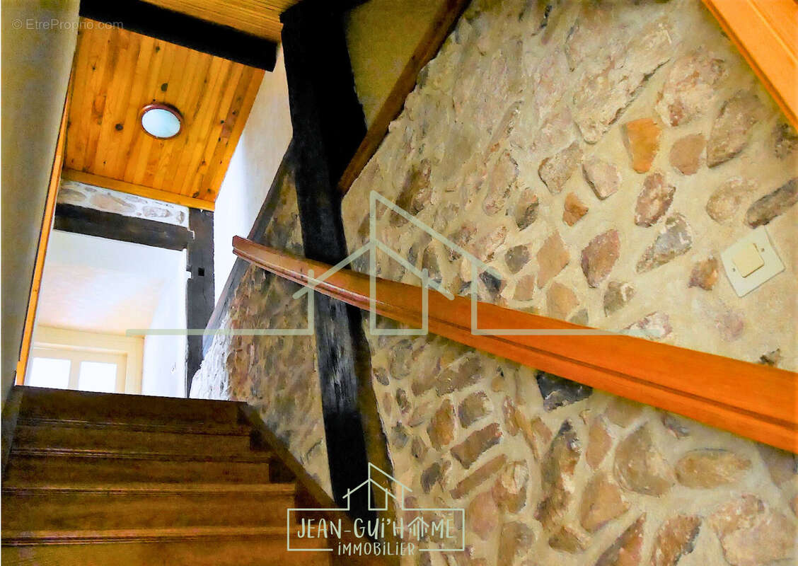 Appartement à JARMENIL