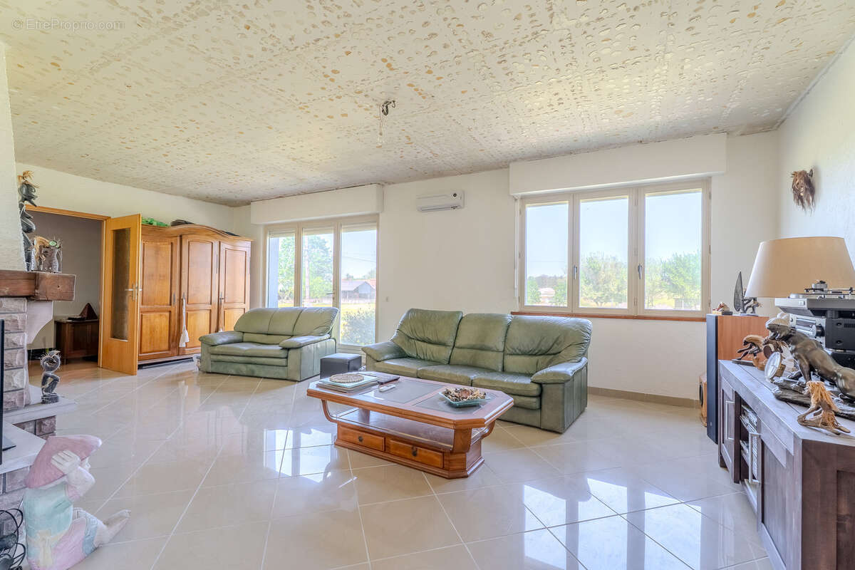 Maison à SCHAFFHOUSE-SUR-ZORN