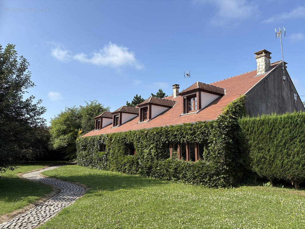 Maison à NANTEUIL-LE-HAUDOUIN