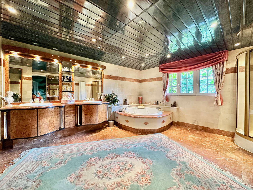 Maison à NANTEUIL-LE-HAUDOUIN