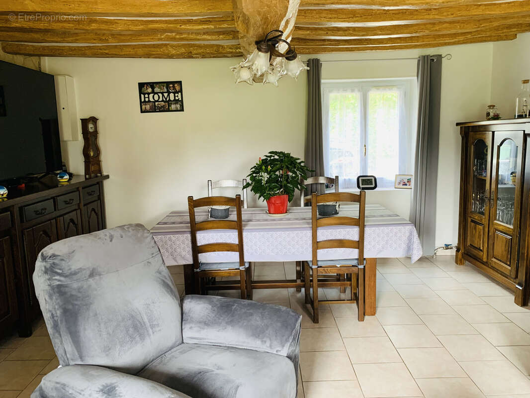 Maison à MONTACHER-VILLEGARDIN