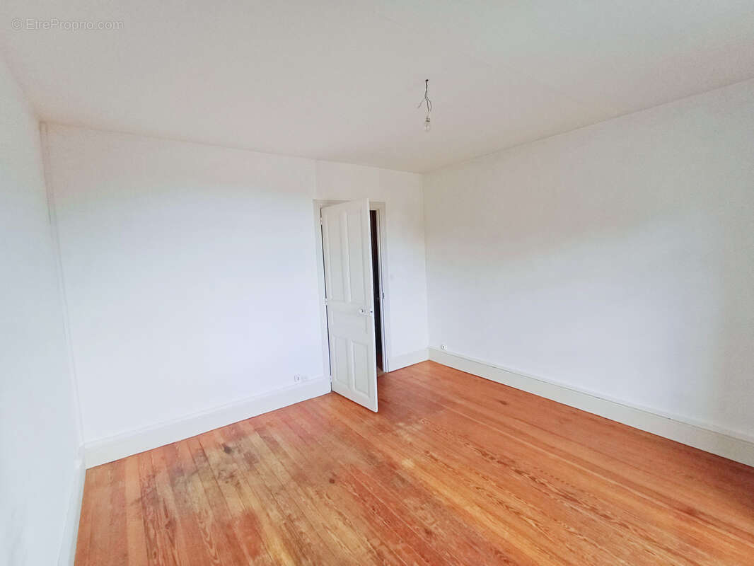 Appartement à VALS-LES-BAINS