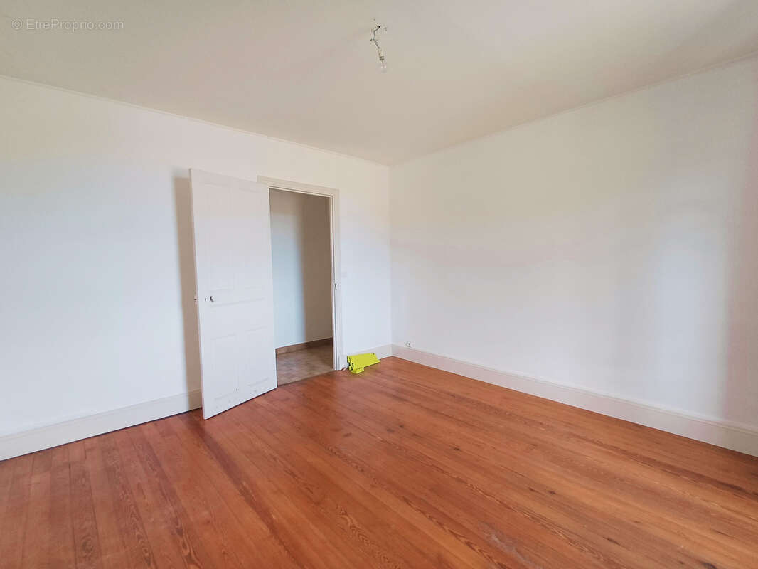 Appartement à VALS-LES-BAINS