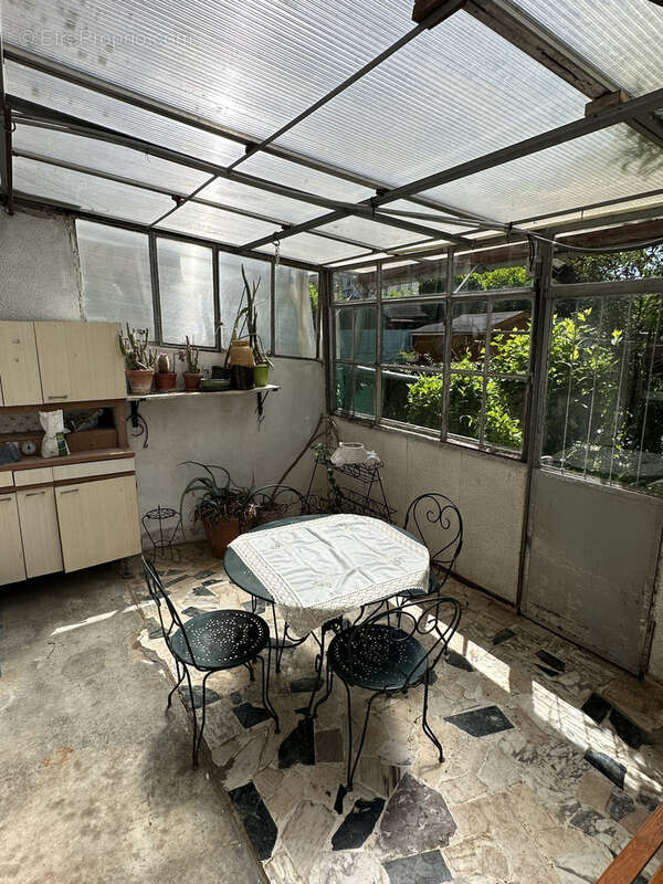 Maison à VAUX-LE-PENIL