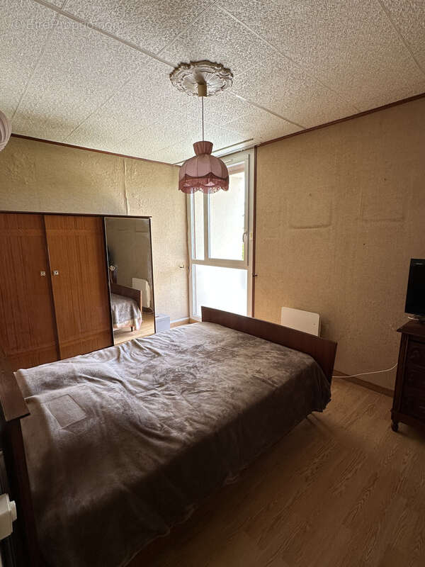 Maison à VAUX-LE-PENIL