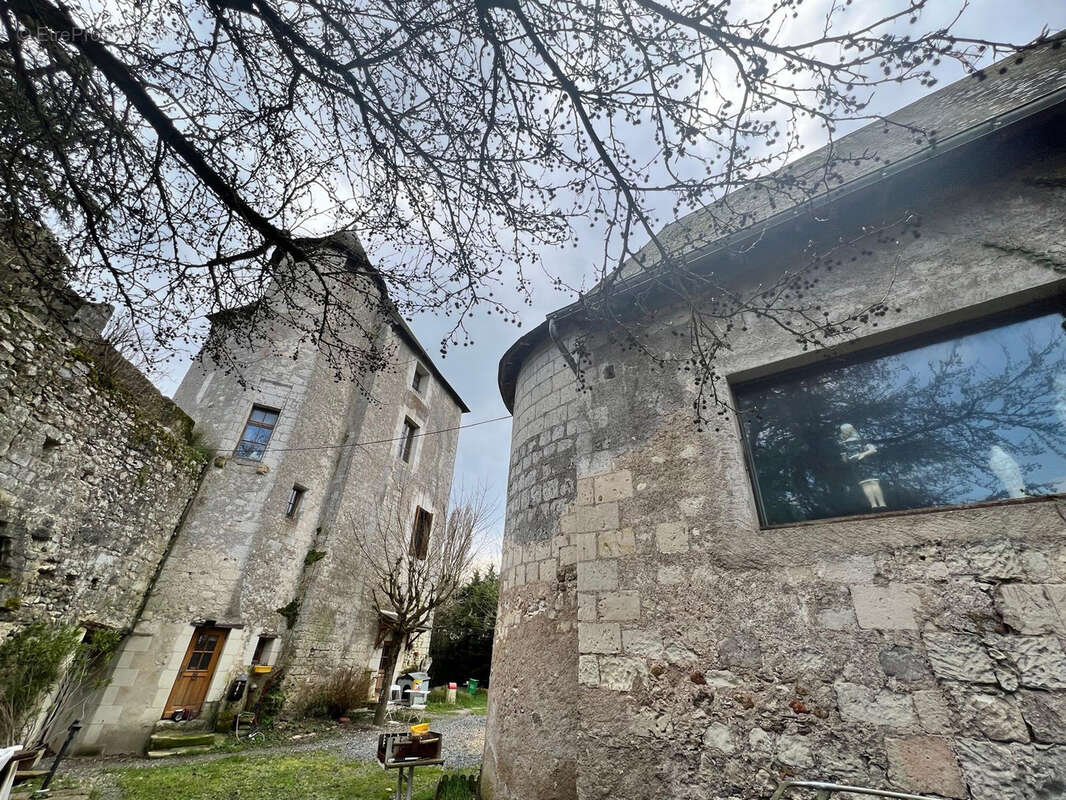 Maison à AZAY-SUR-CHER