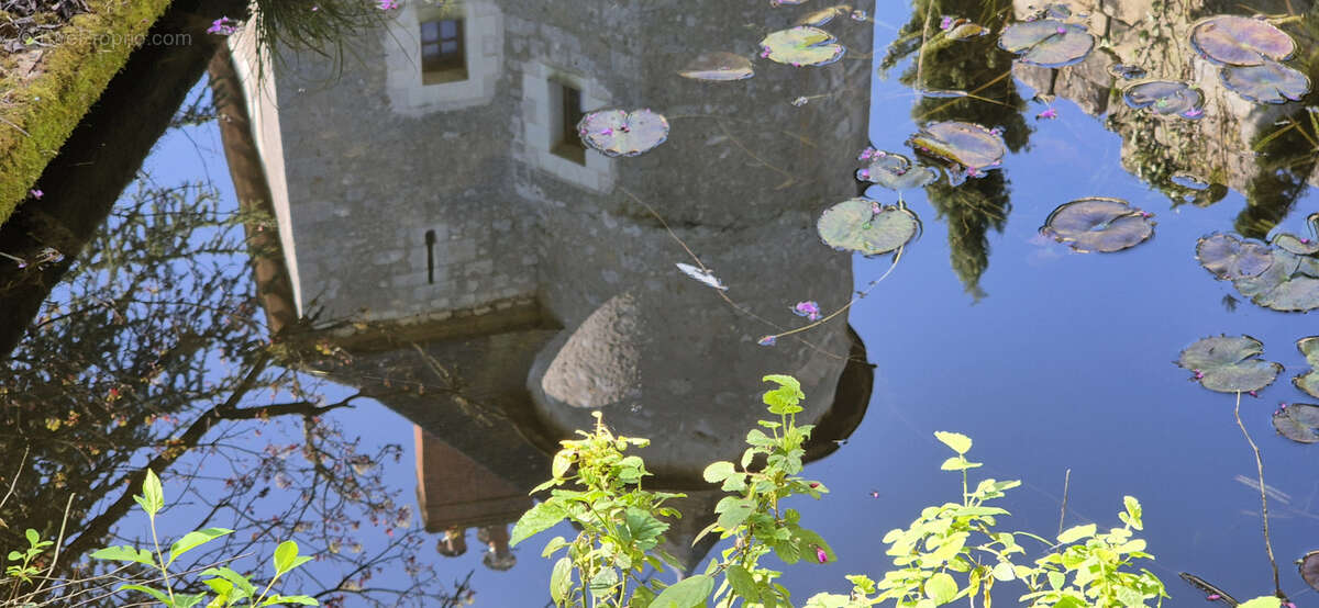 Maison à AZAY-SUR-CHER