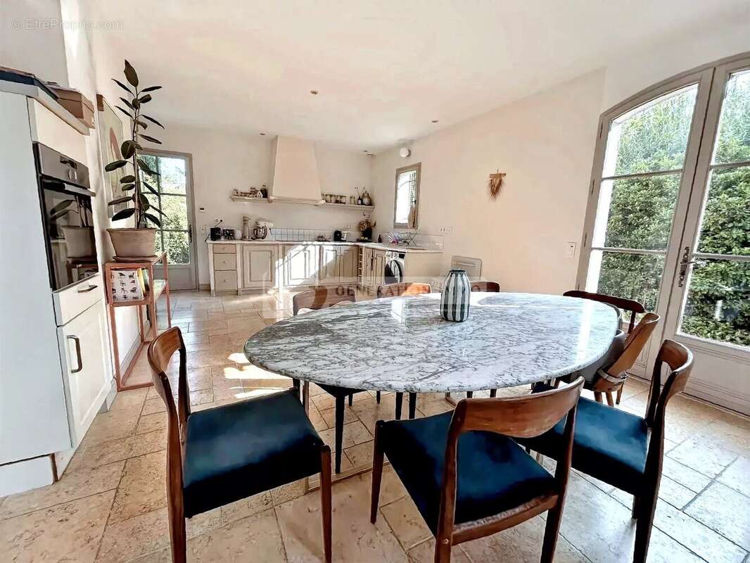 Maison à MAUSSANE-LES-ALPILLES