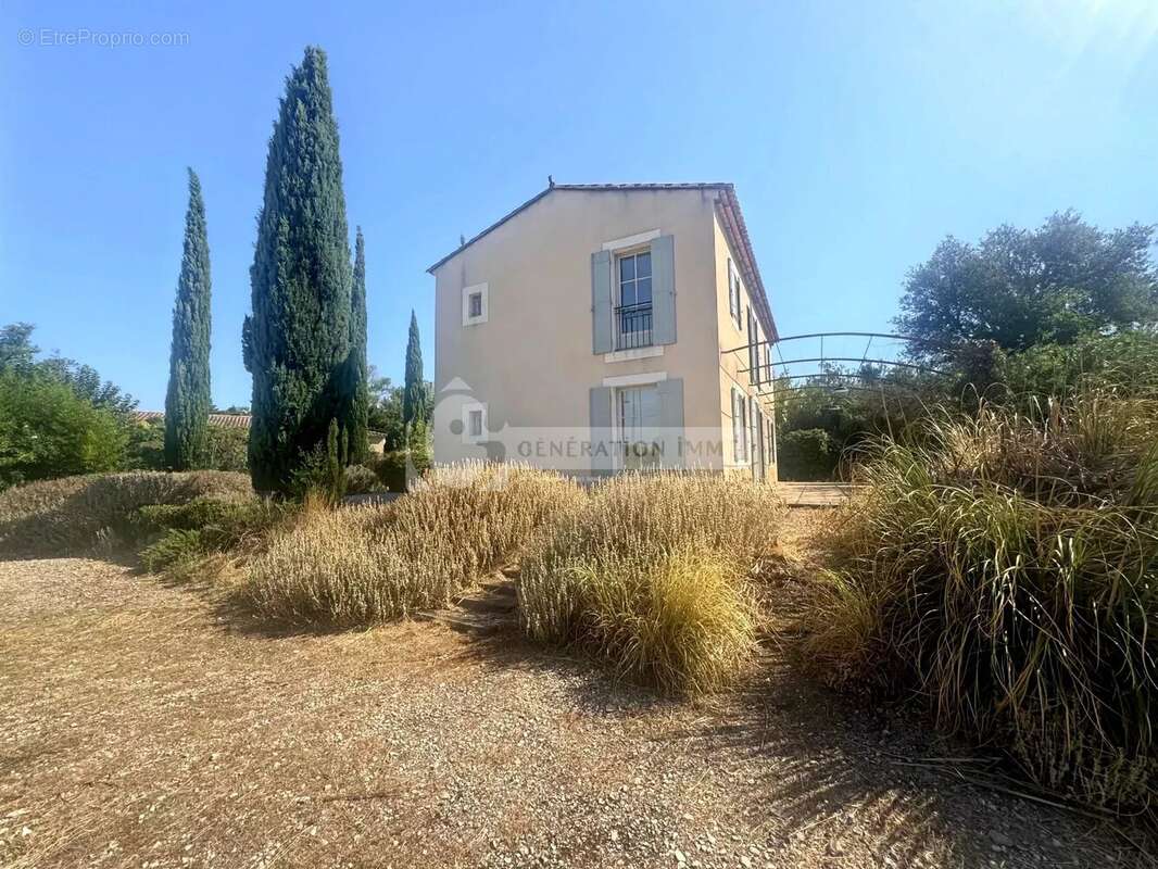 Maison à MAUSSANE-LES-ALPILLES