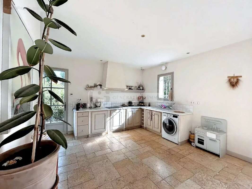 Maison à MAUSSANE-LES-ALPILLES