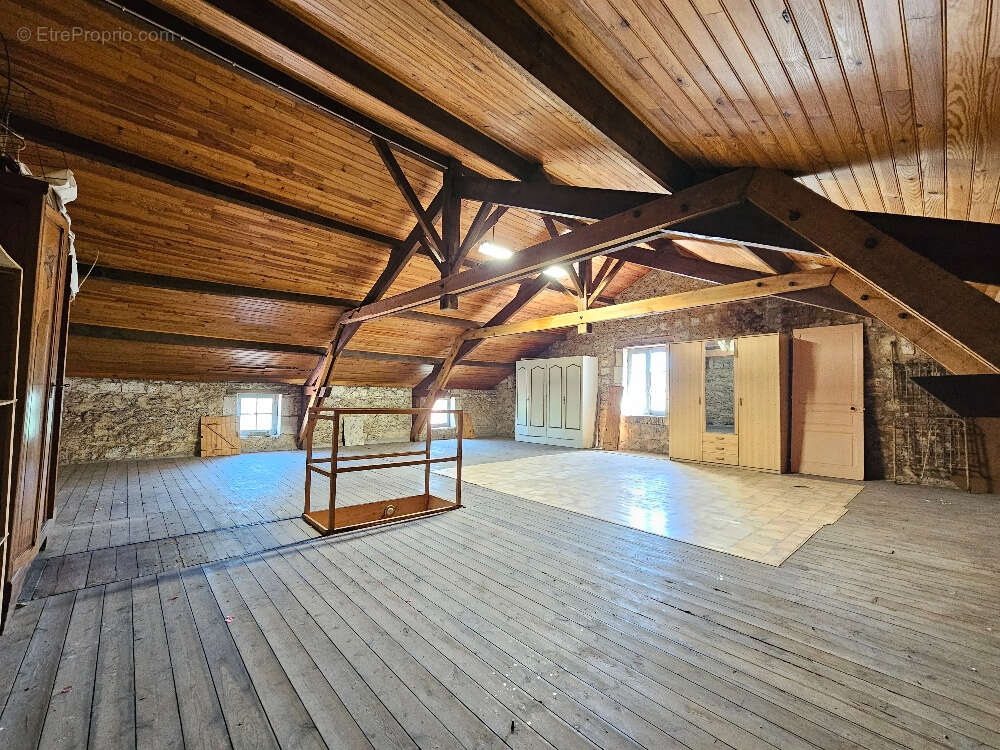 Maison à LA COURONNE