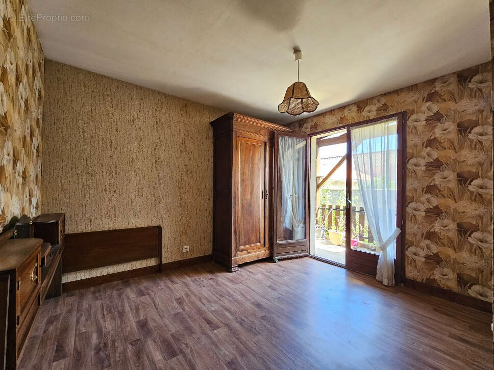 Maison à LA COURONNE