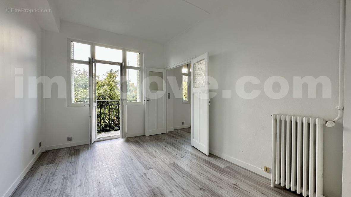 8F799CAD-08AF-49CC-A9E7-E7C98AB39AED_1_105_c - Appartement à CHARENTON-LE-PONT