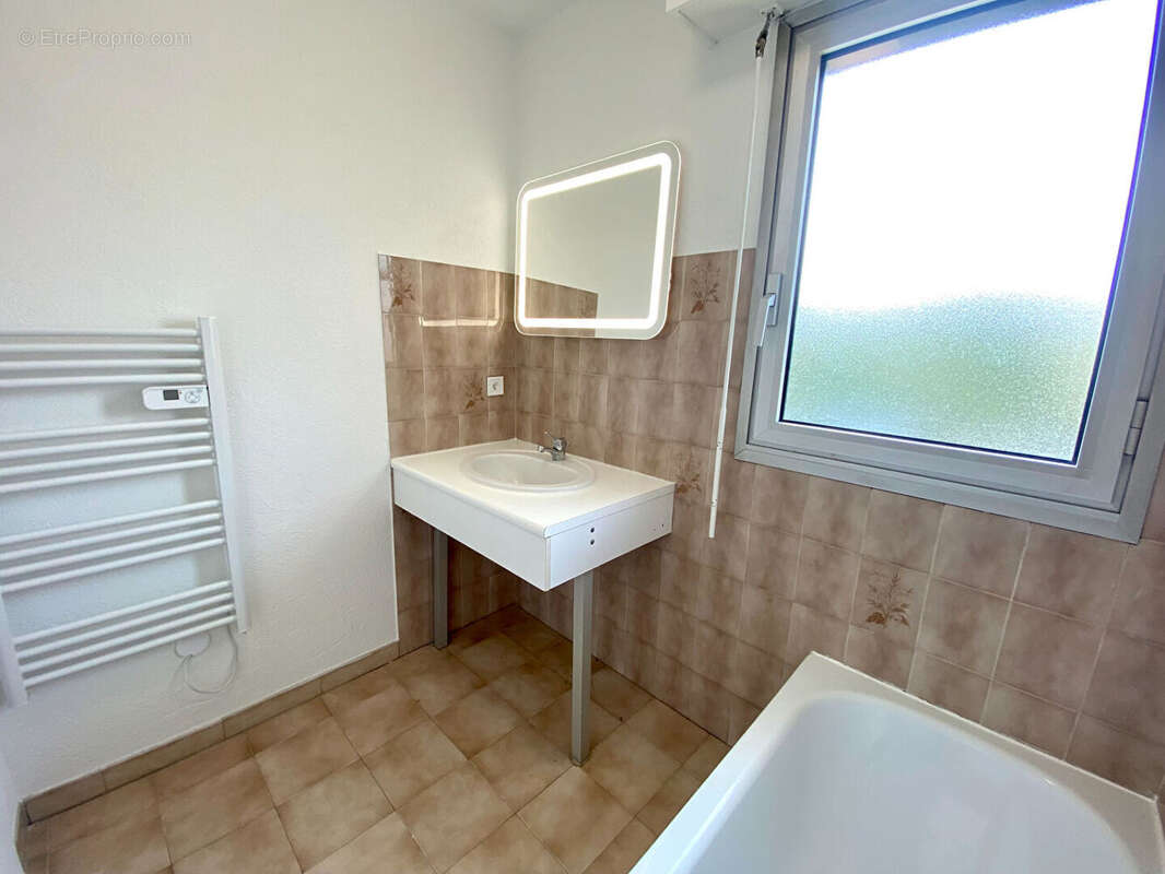 Appartement à MOUGINS