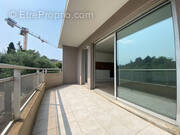 Appartement à MOUGINS