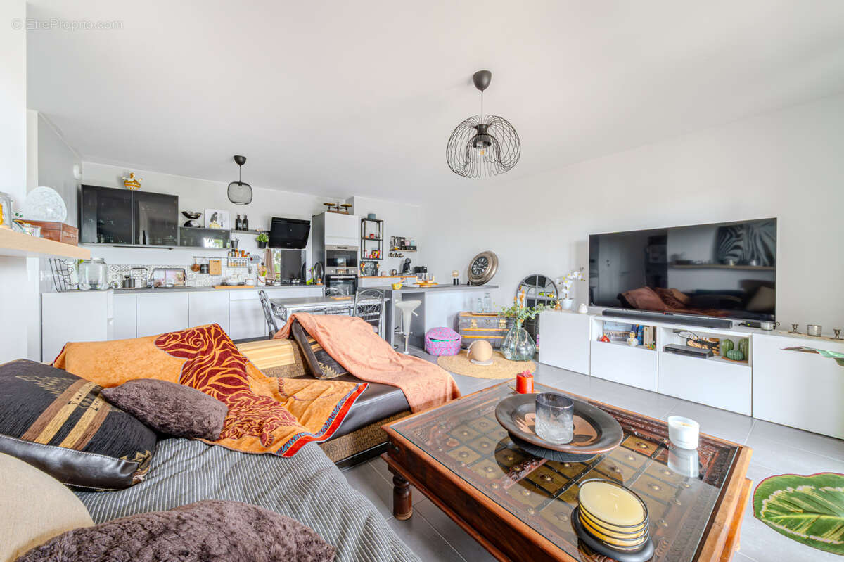 Appartement à JUVIGNAC