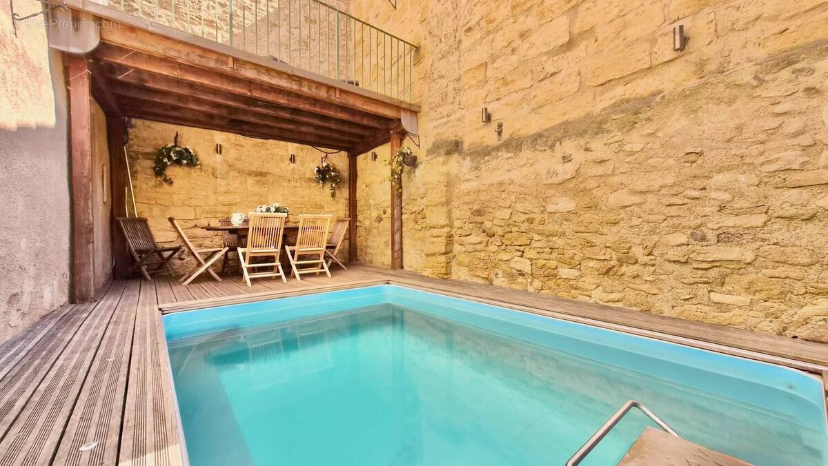 Maison à NEZIGNAN-L&#039;EVEQUE