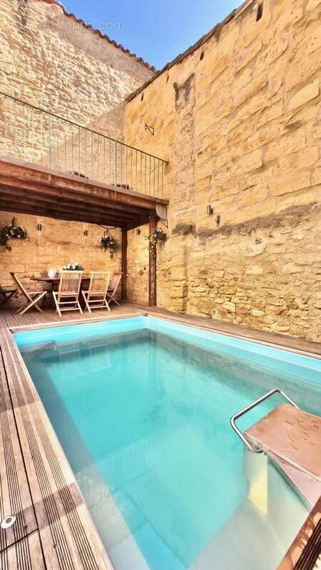 Maison à NEZIGNAN-L&#039;EVEQUE