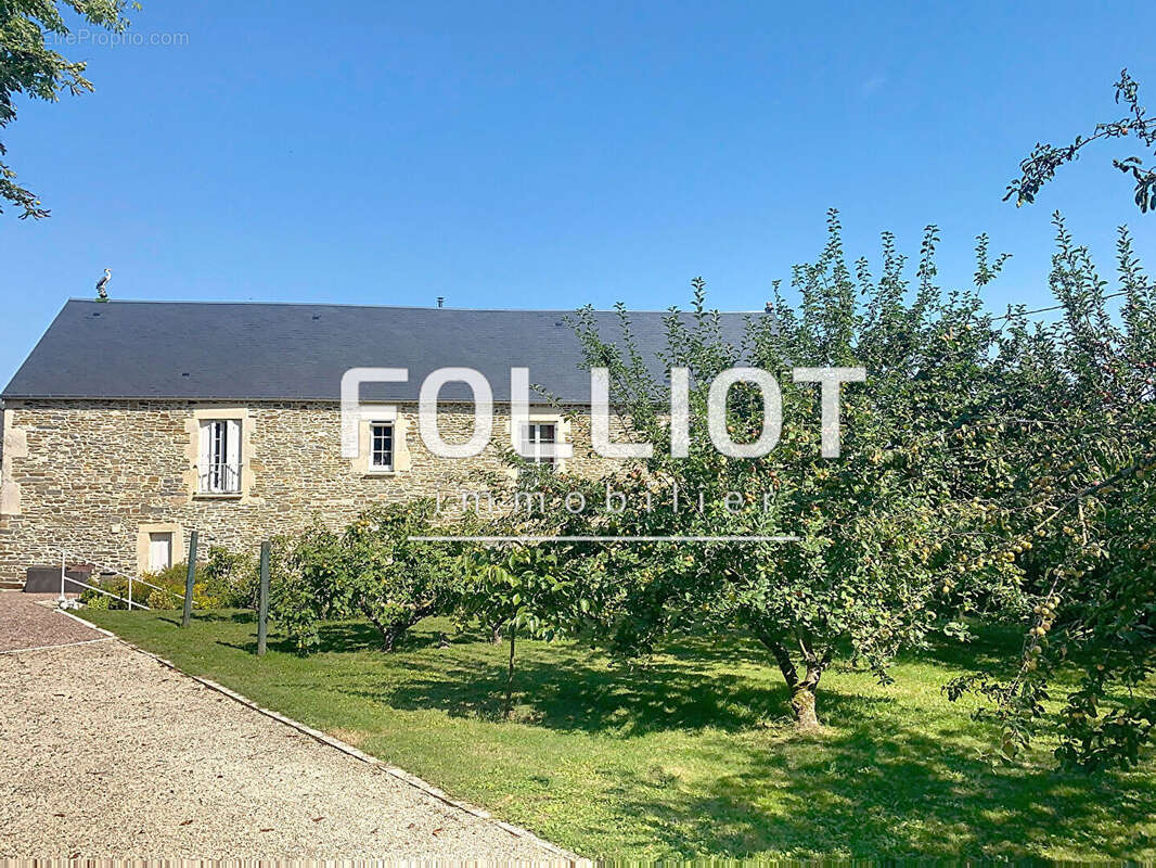 Maison à TROIS-MONTS