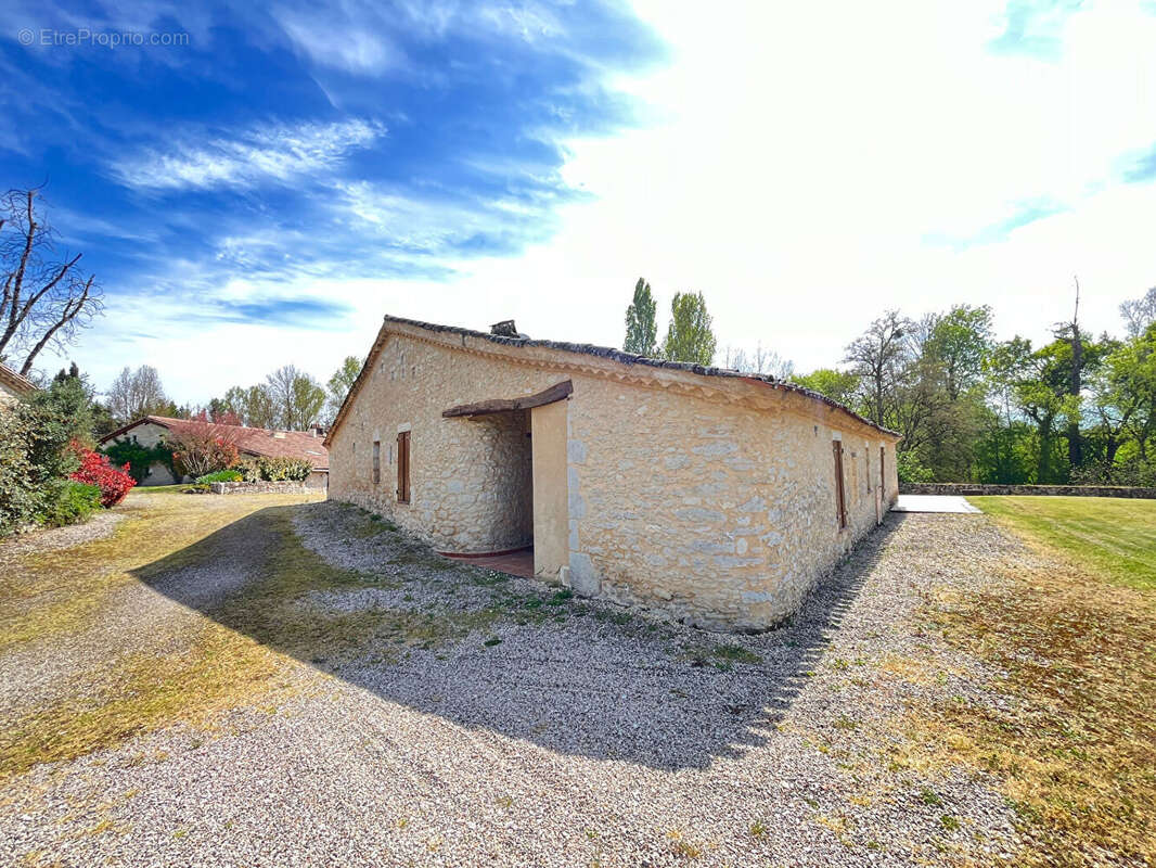 Maison à MONFLANQUIN