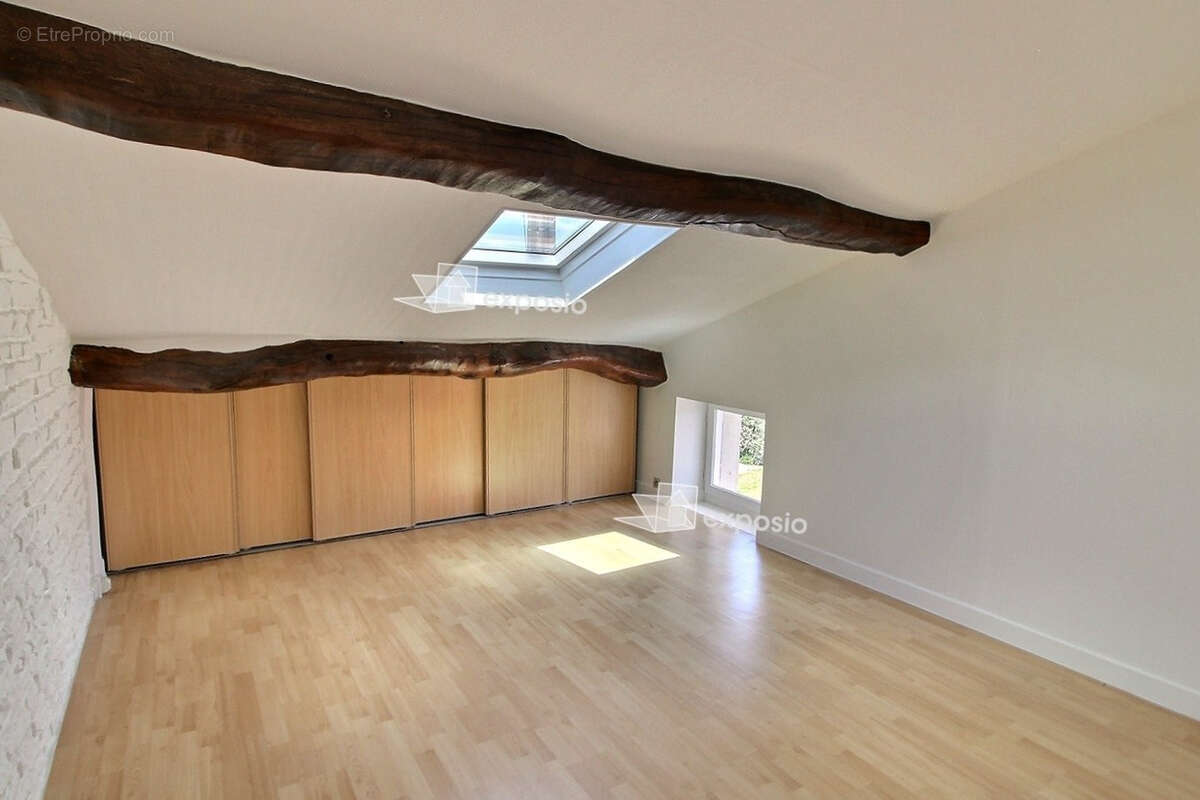 Maison à SAINT-MARTIN-DE-BERNEGOUE