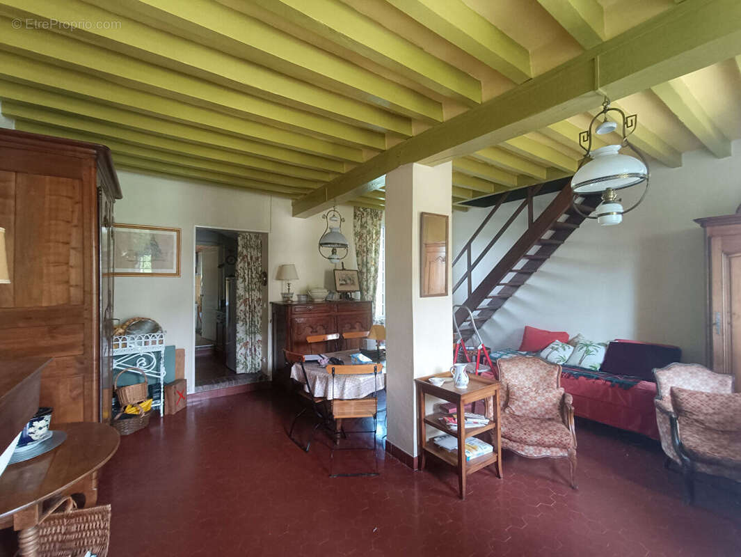 Maison à AMBLAINVILLE