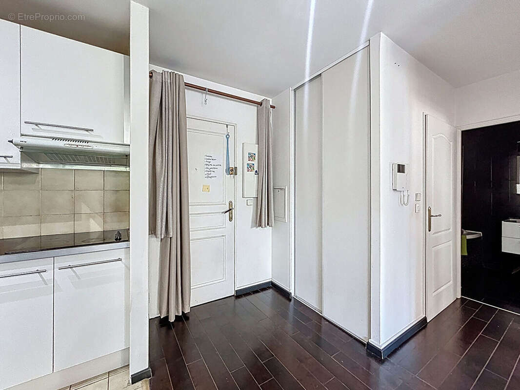 Appartement à SURESNES