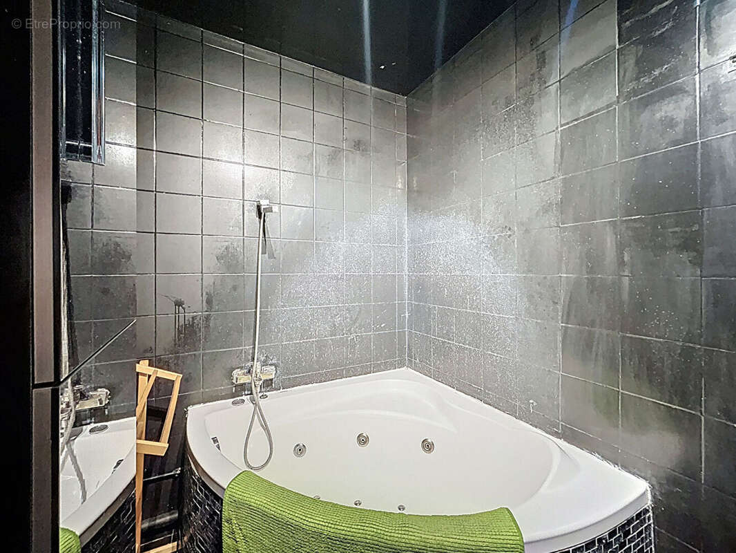 Appartement à SURESNES