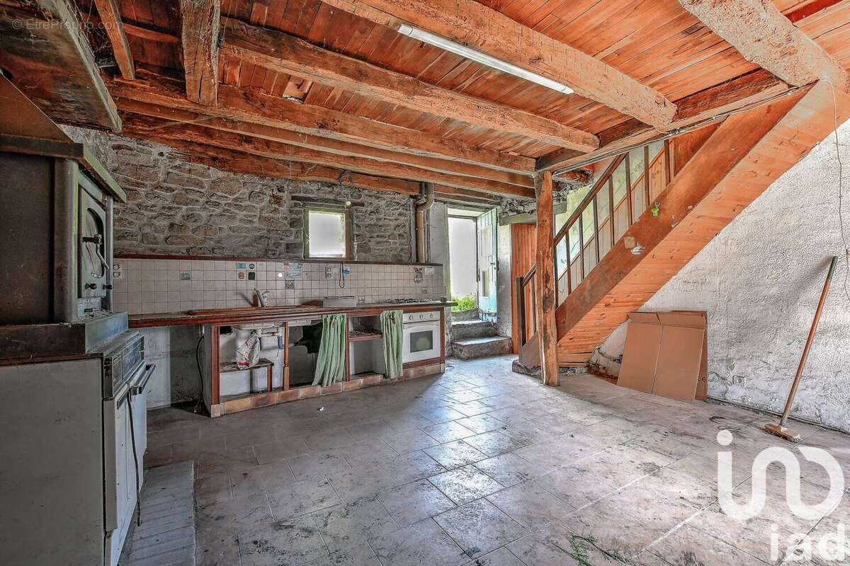 Photo 8 - Maison à BERSAC-SUR-RIVALIER