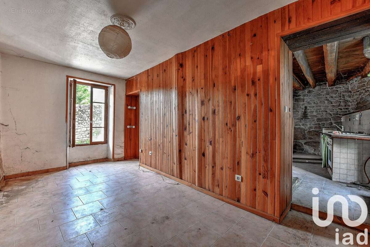 Photo 9 - Maison à BERSAC-SUR-RIVALIER