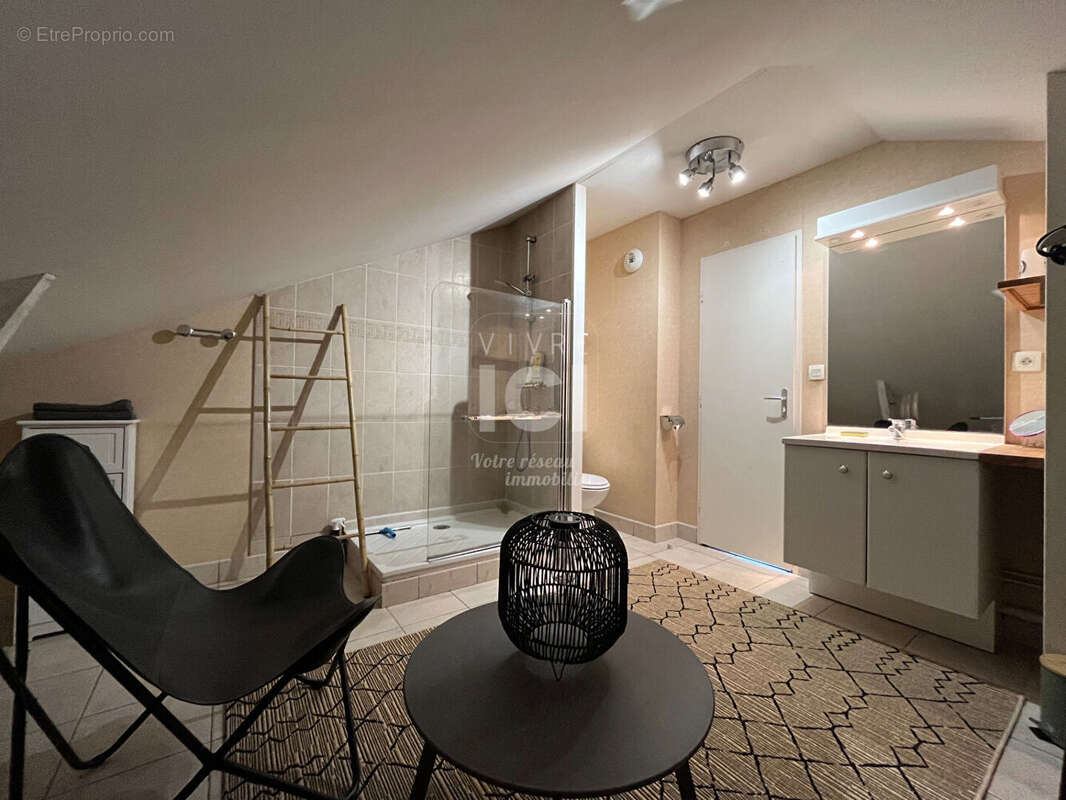 Appartement à BOUAYE