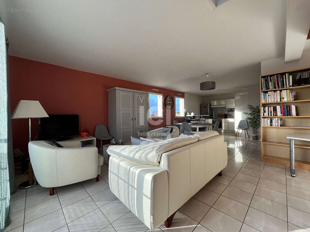 Appartement à BOUAYE