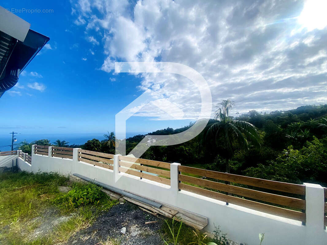 Maison à PETITE-ILE