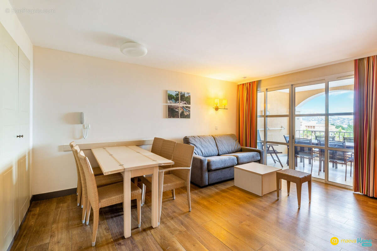 Appartement à SAINT-RAPHAEL