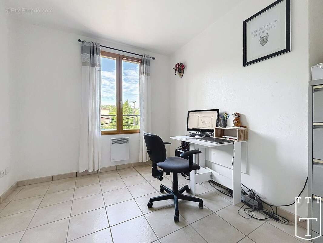 Maison à VALLON-PONT-D&#039;ARC