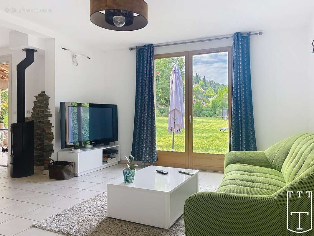 Maison à VALLON-PONT-D&#039;ARC