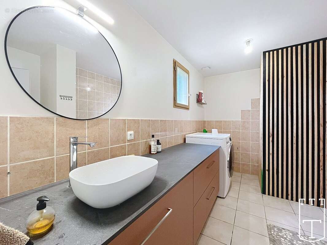 Maison à VALLON-PONT-D&#039;ARC